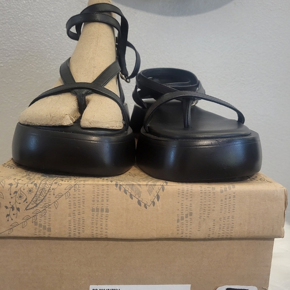 Free People Winnie Wrap Platform - Picture 4 of 9